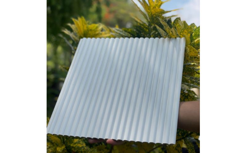 Lam sóng trắng trơn