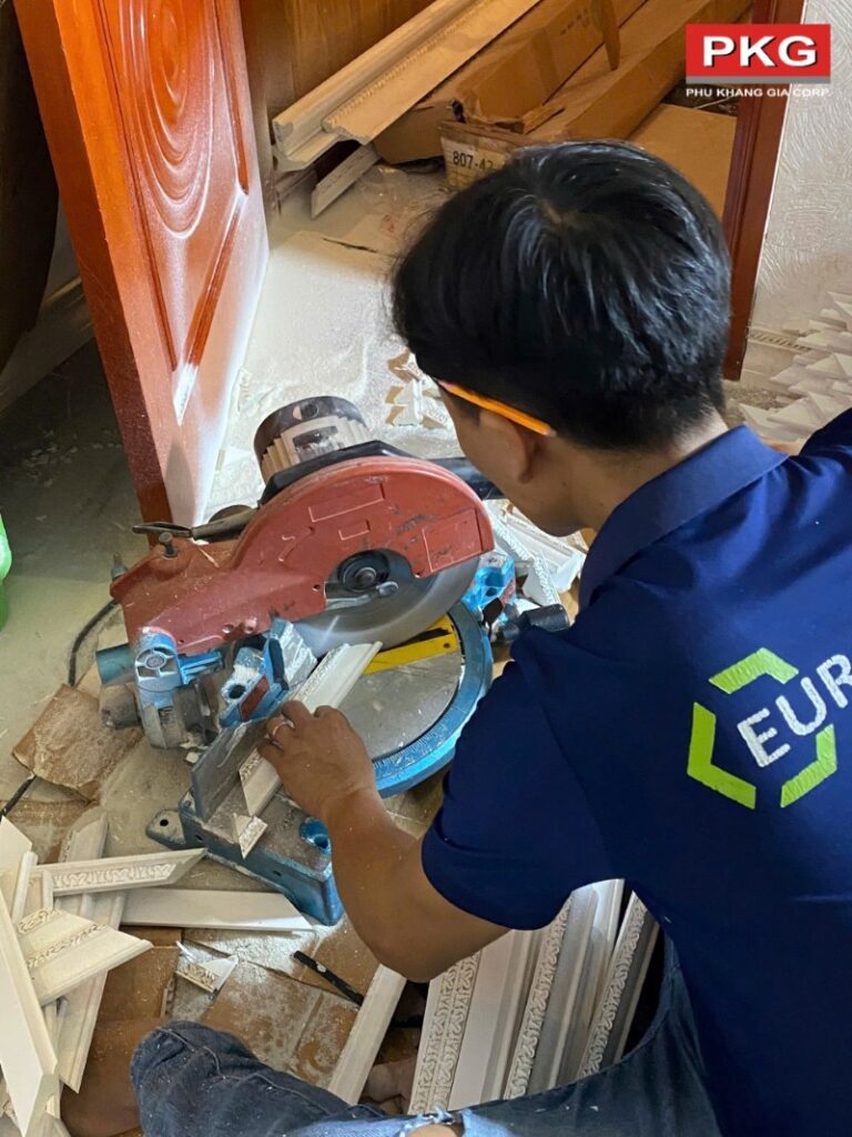 Cắt góc phào chỉ