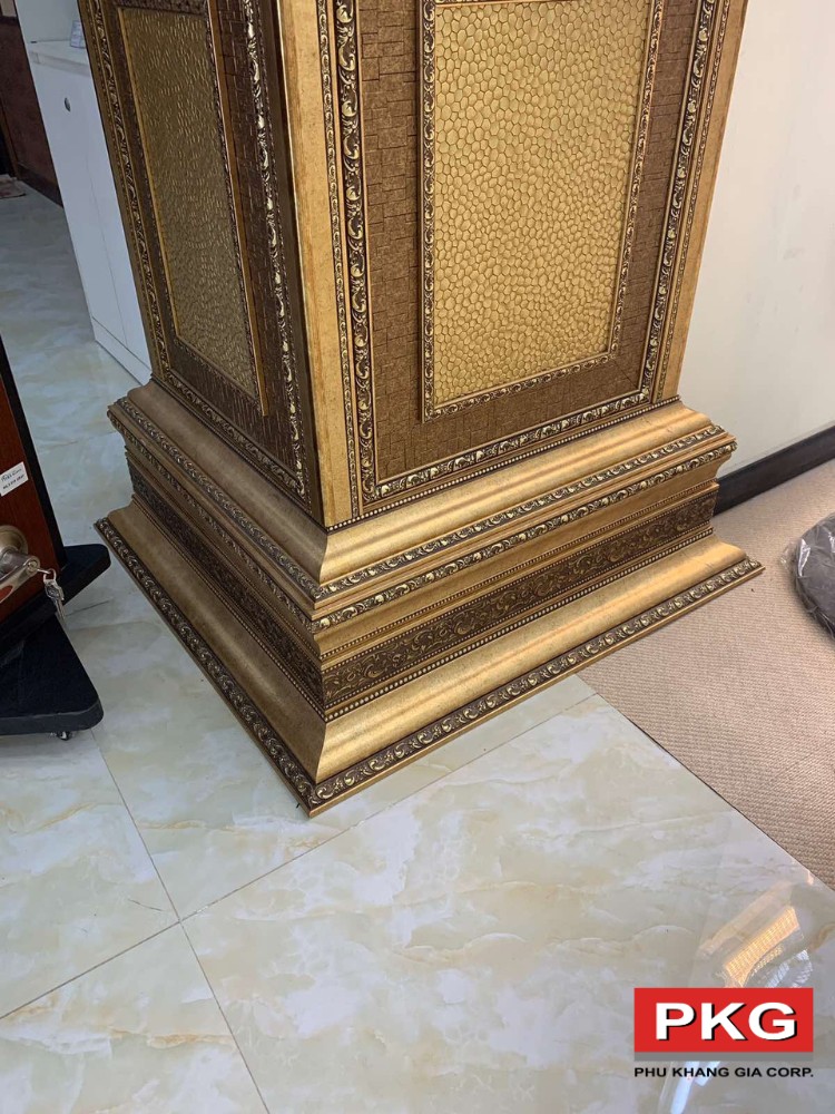 Phào chỉ chân tường cao