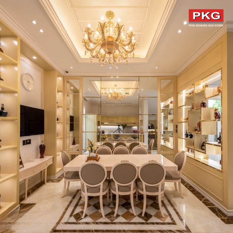 Thể hiện phào chỉ thanh lịch bằng cách áp dụng kỹ thuật truyền thống