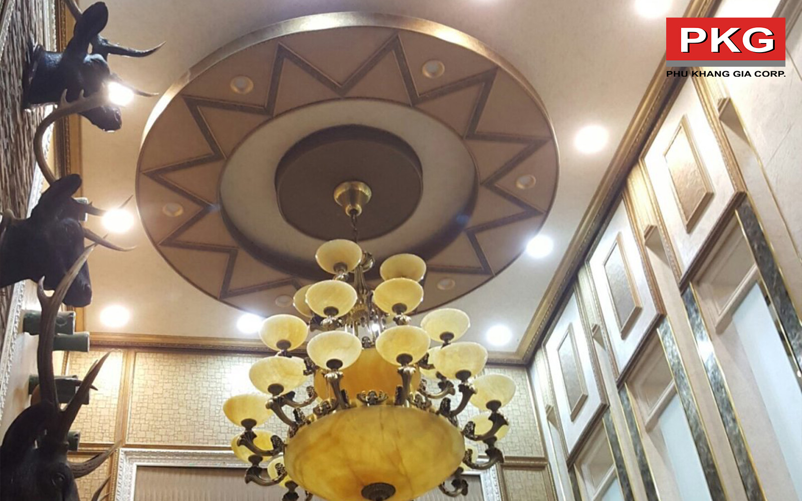 phào chỉ trần uốn cong mẫu 7